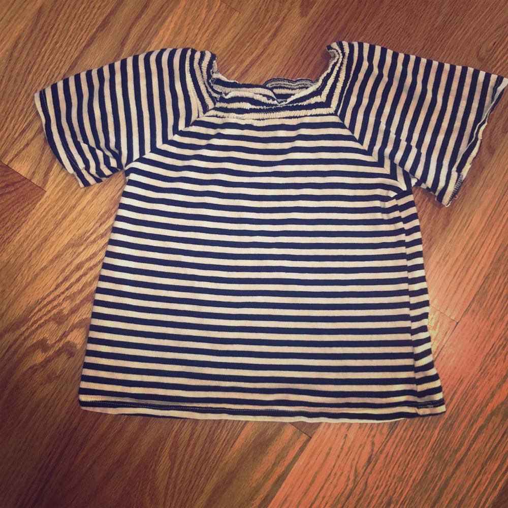 GAP shirt